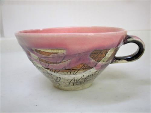 ピンク釉刻紋スープカップ